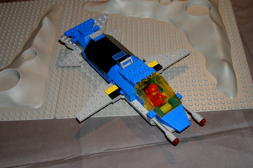blacktron1_6894_classic_01.jpg