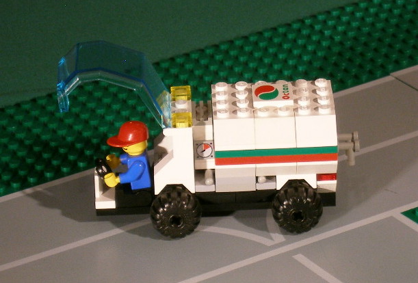 0_airport_octantanktruck_02.jpg