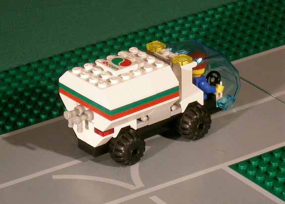 0_airport_octantanktruck_03.jpg