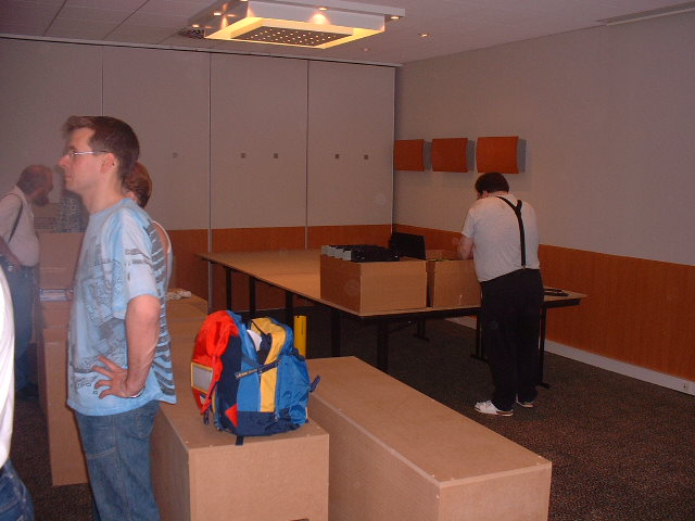 tsl2004008.jpg
