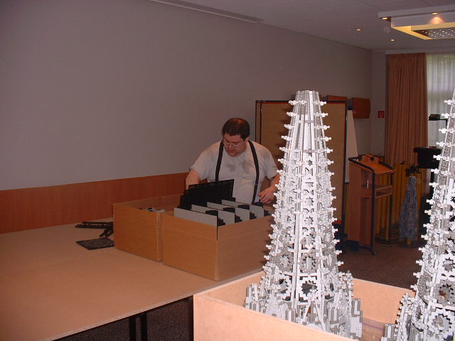tsl2004009.jpg