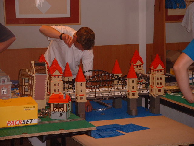 tsl2004048.jpg