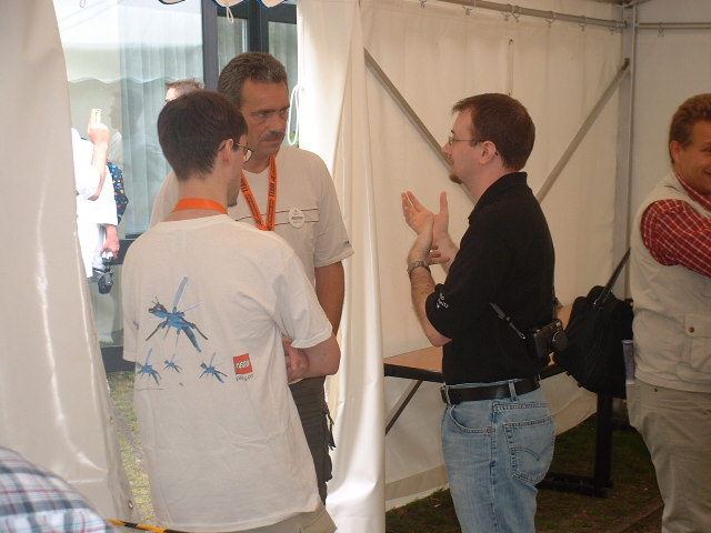 tsl2004158.jpg