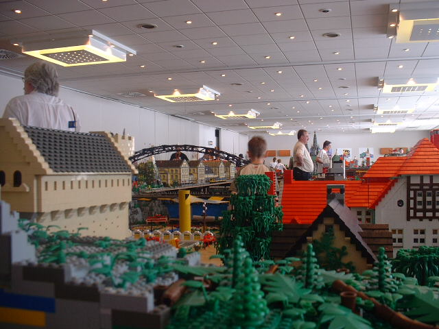 tsl2004184.jpg