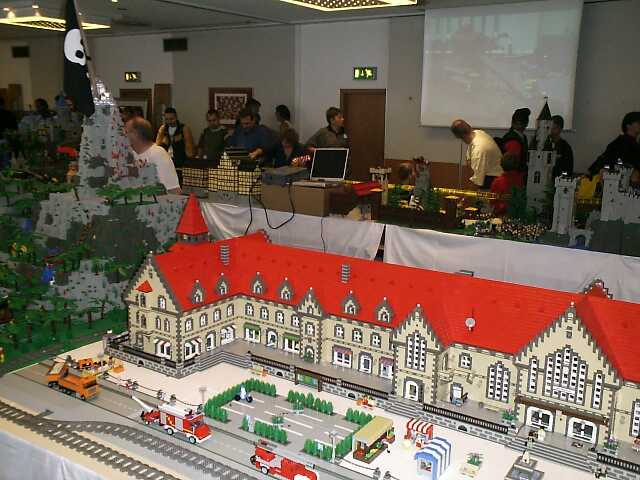 1000steineland2003125.jpg
