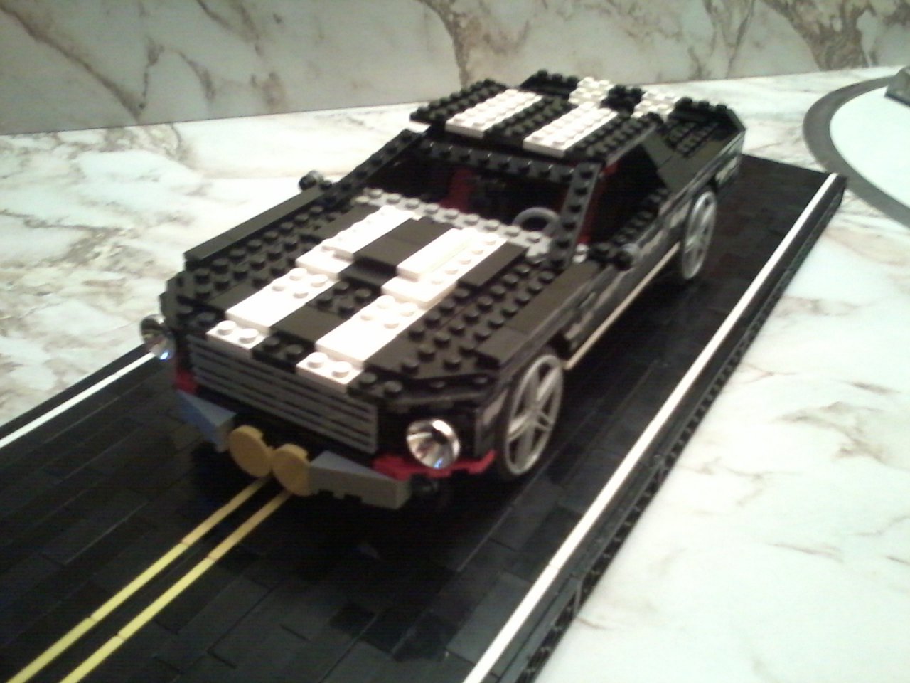 1360817083.dragonborn087_lego_1967_ford_shelby_gt_500_05.jpg