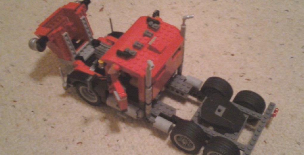 lego_6_wheels_truck.jpg