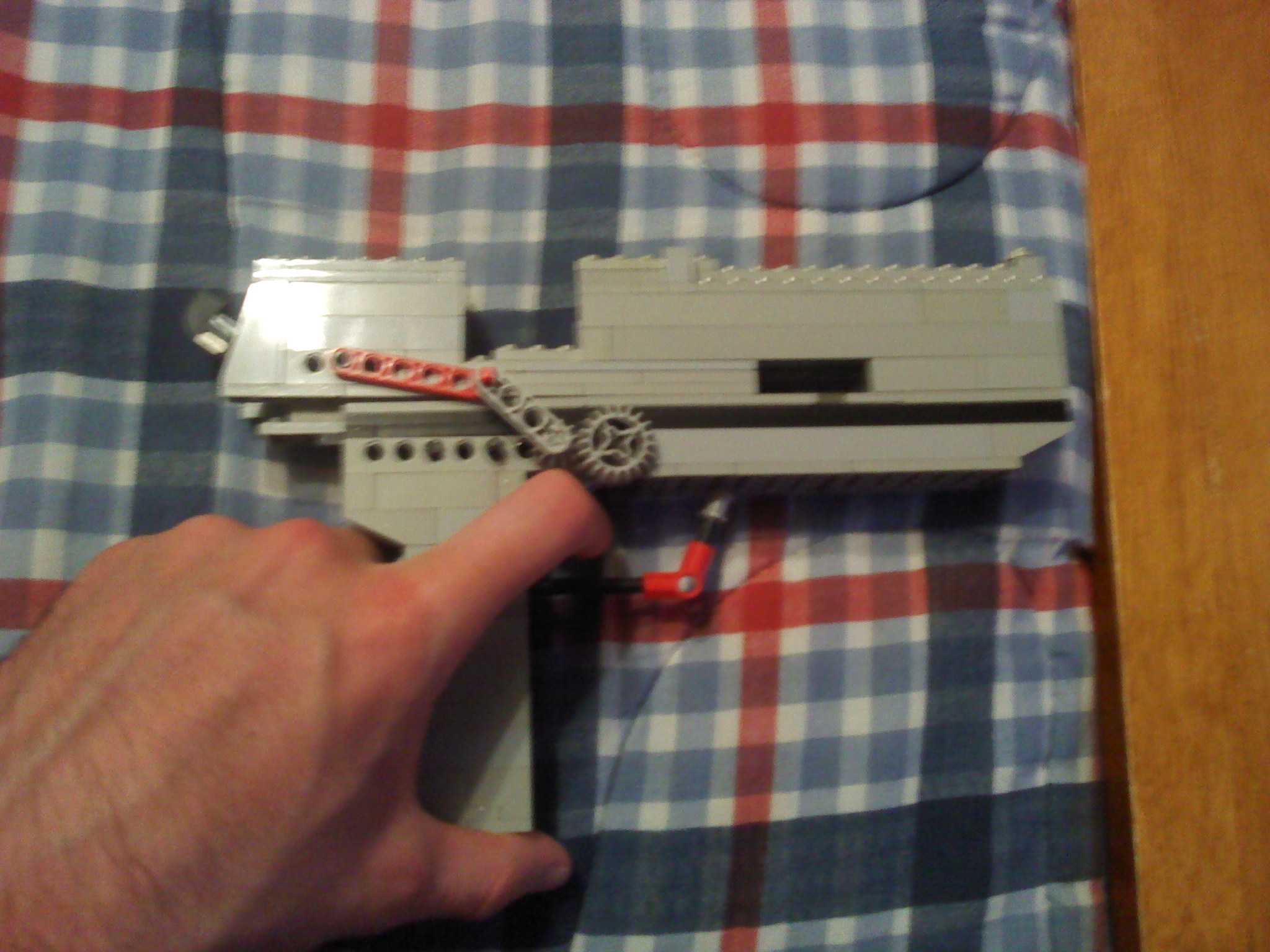 lego_action_pistol_06.jpg