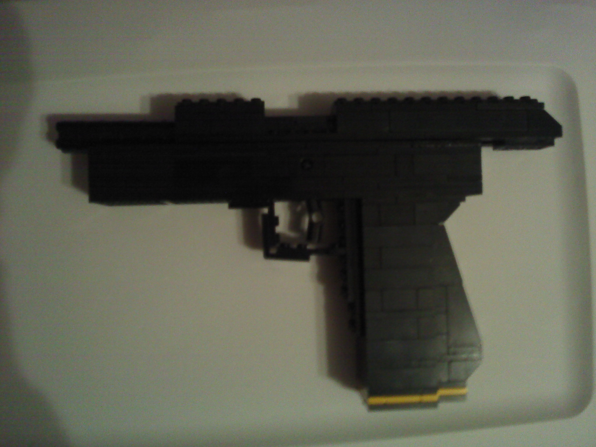 lego_black_handgun03_cock_click.jpg