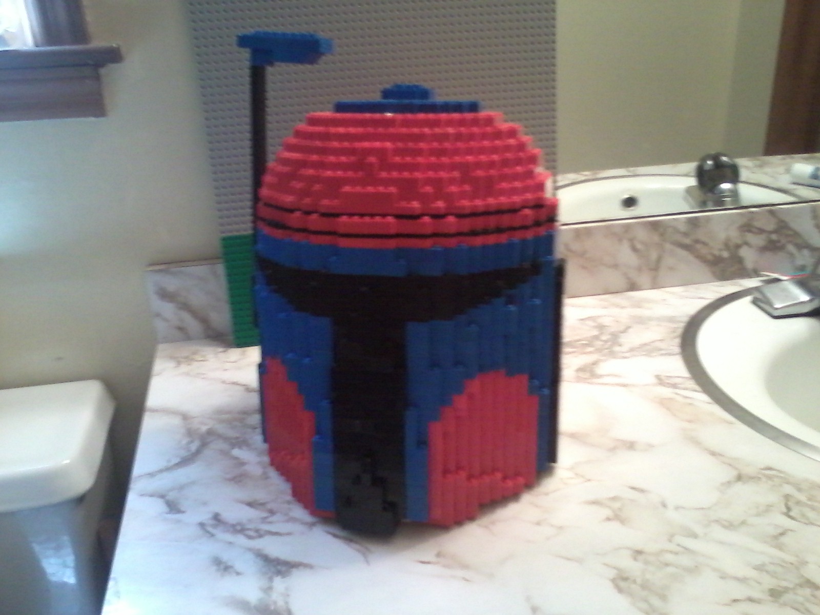 lego_bounty_hunter_helmet_01.jpg