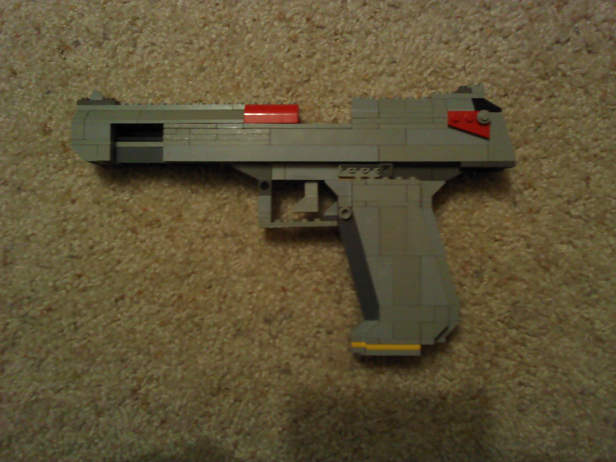 lego_desert_eagle_handgun03_cock_click.jpg