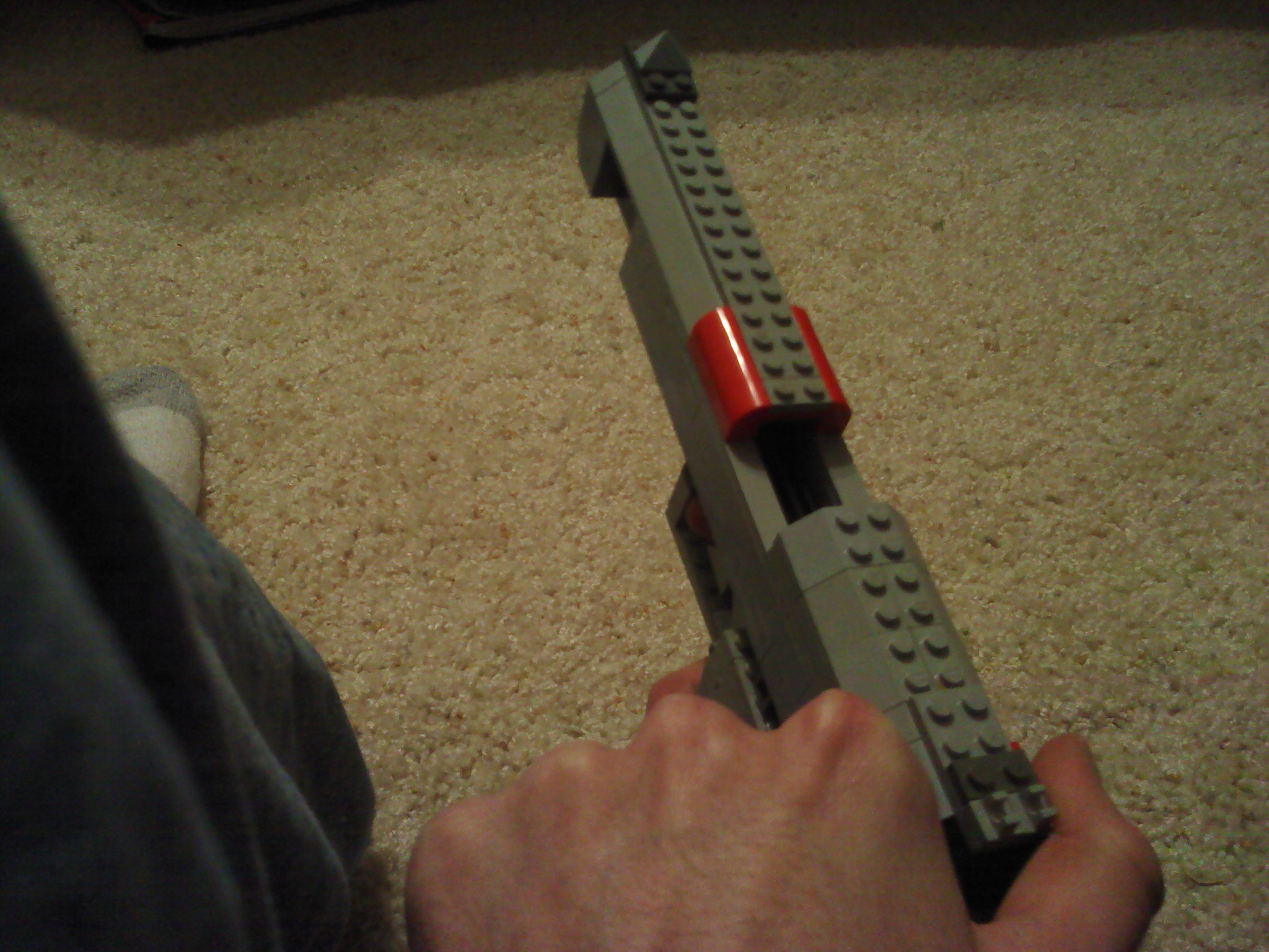 lego_desert_eagle_handgun05_rear_view_cock_click.jpg