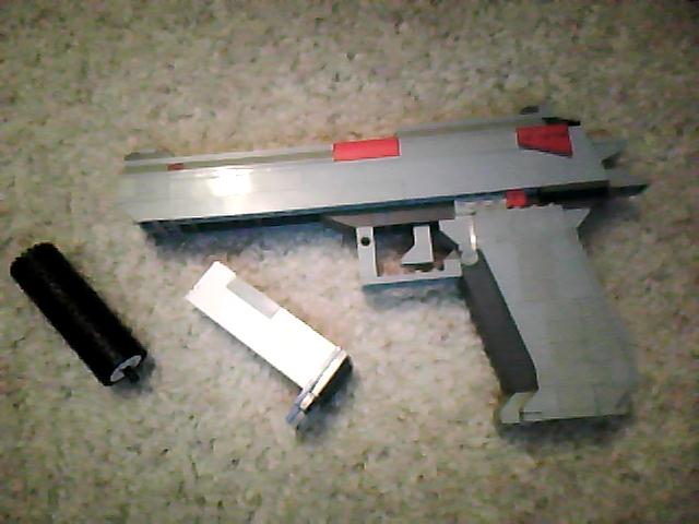 lego_desert_eagle_ii_with_silencer1.jpg
