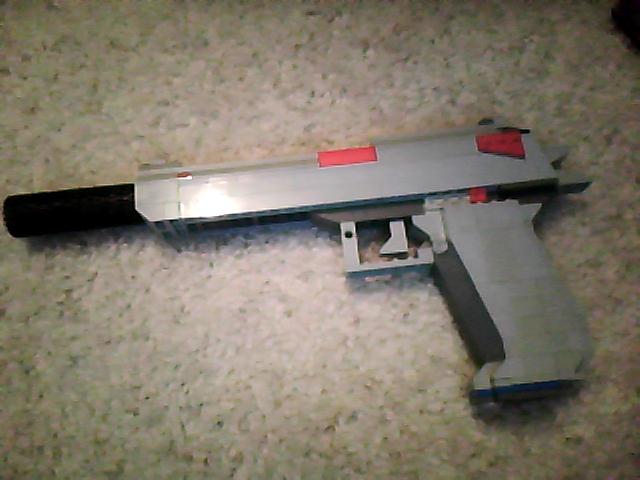 lego_desert_eagle_ii_with_silencer5.jpg