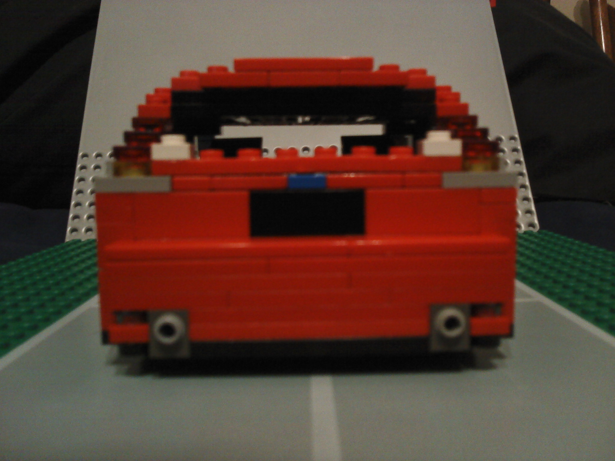lego_ford_focus_01.jpg
