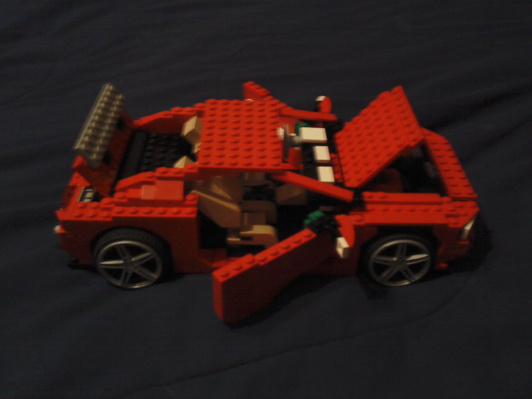 lego_ford_mustang_gt_12.jpg
