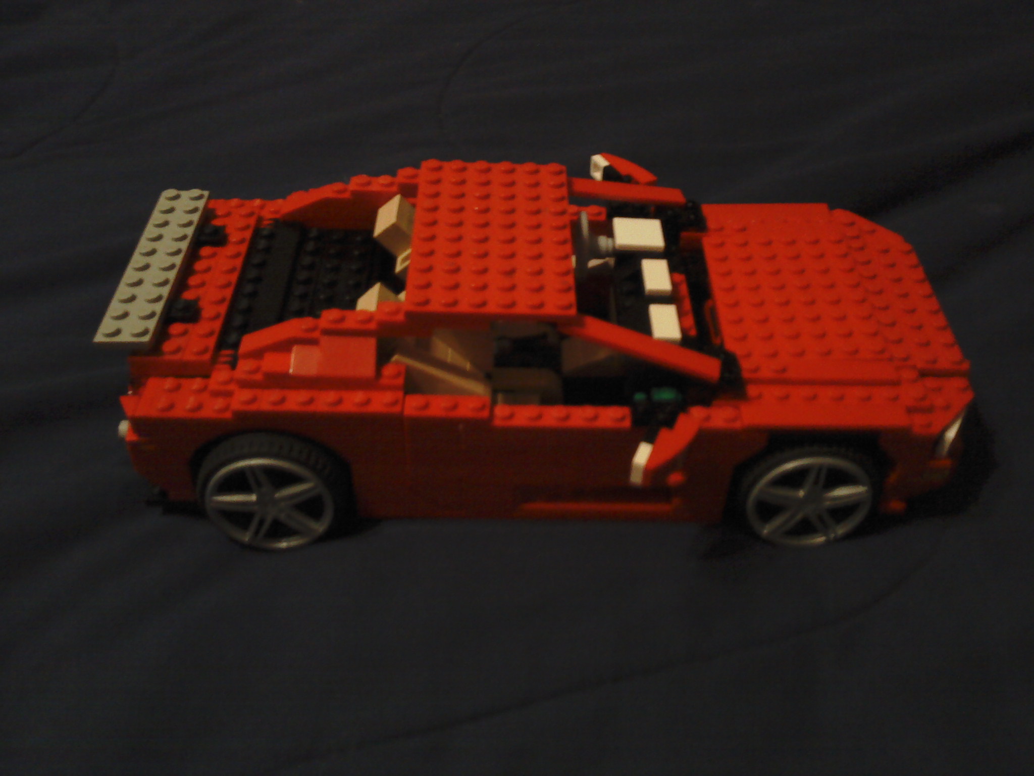 lego_ford_mustang_gt_13.jpg