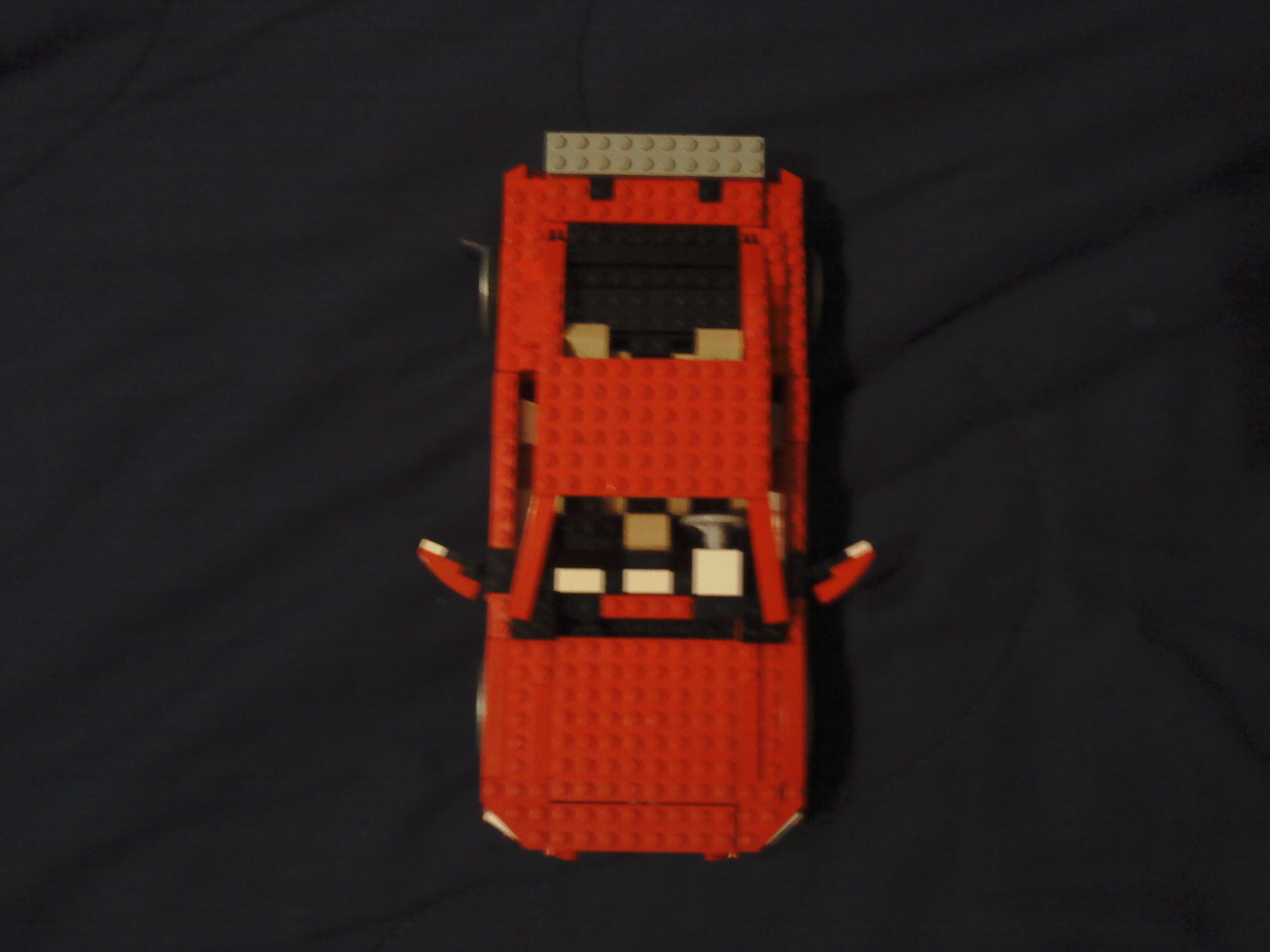 lego_ford_mustang_gt_4.jpg