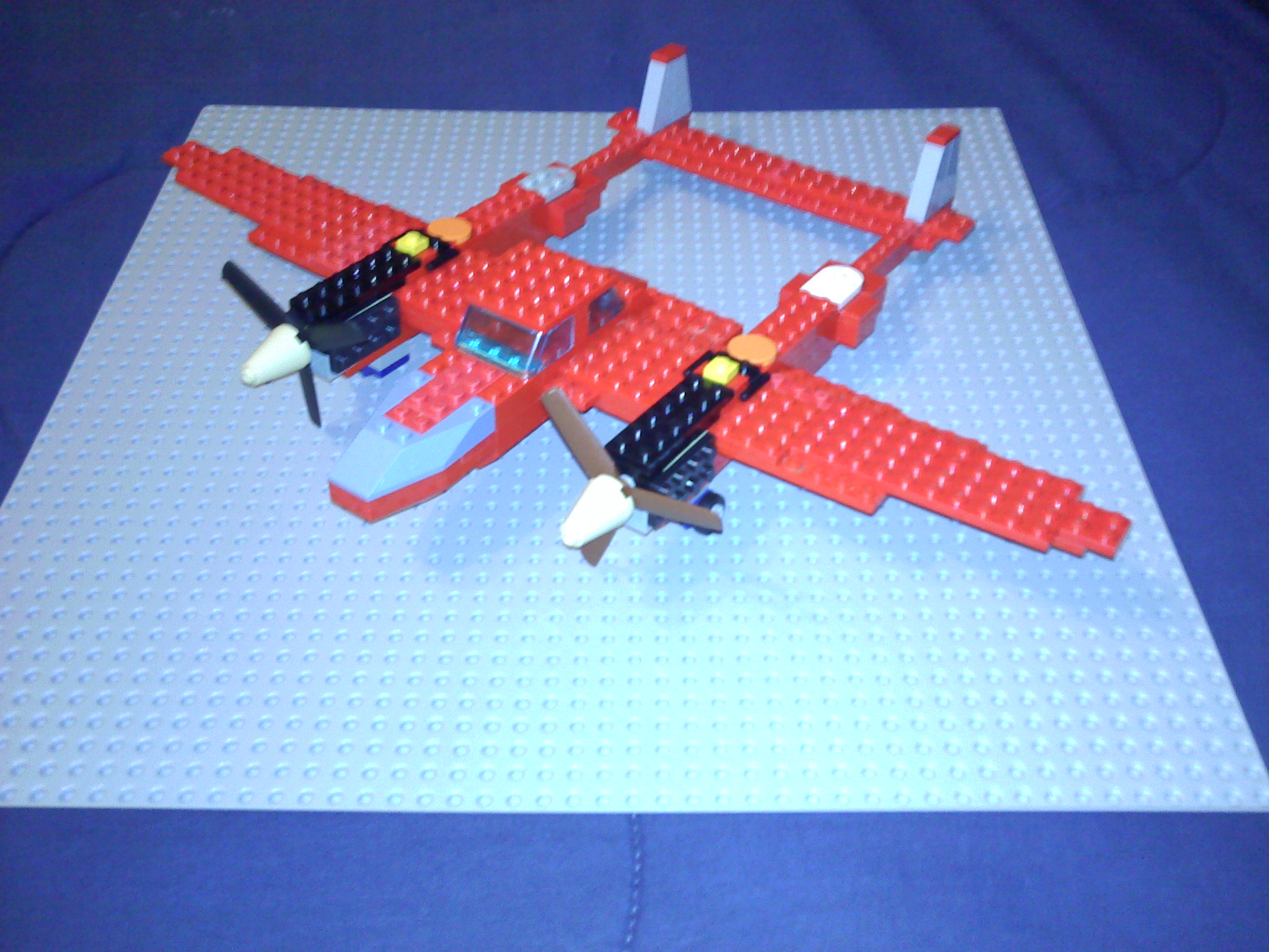 lego_lockheed_p_38l_lightning.jpg
