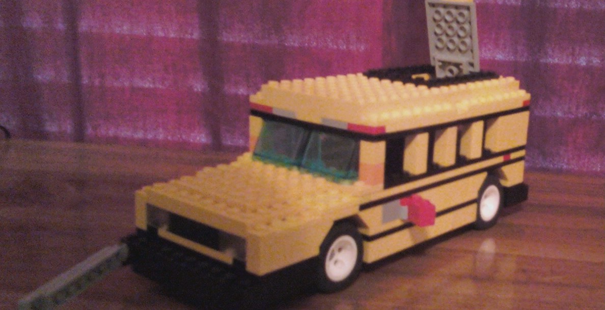 lego_school_bus.jpg