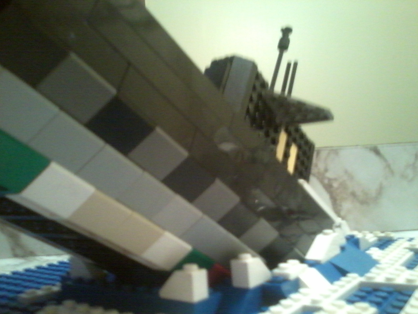 lego_submarine_breaching_to_surface_04.jpg