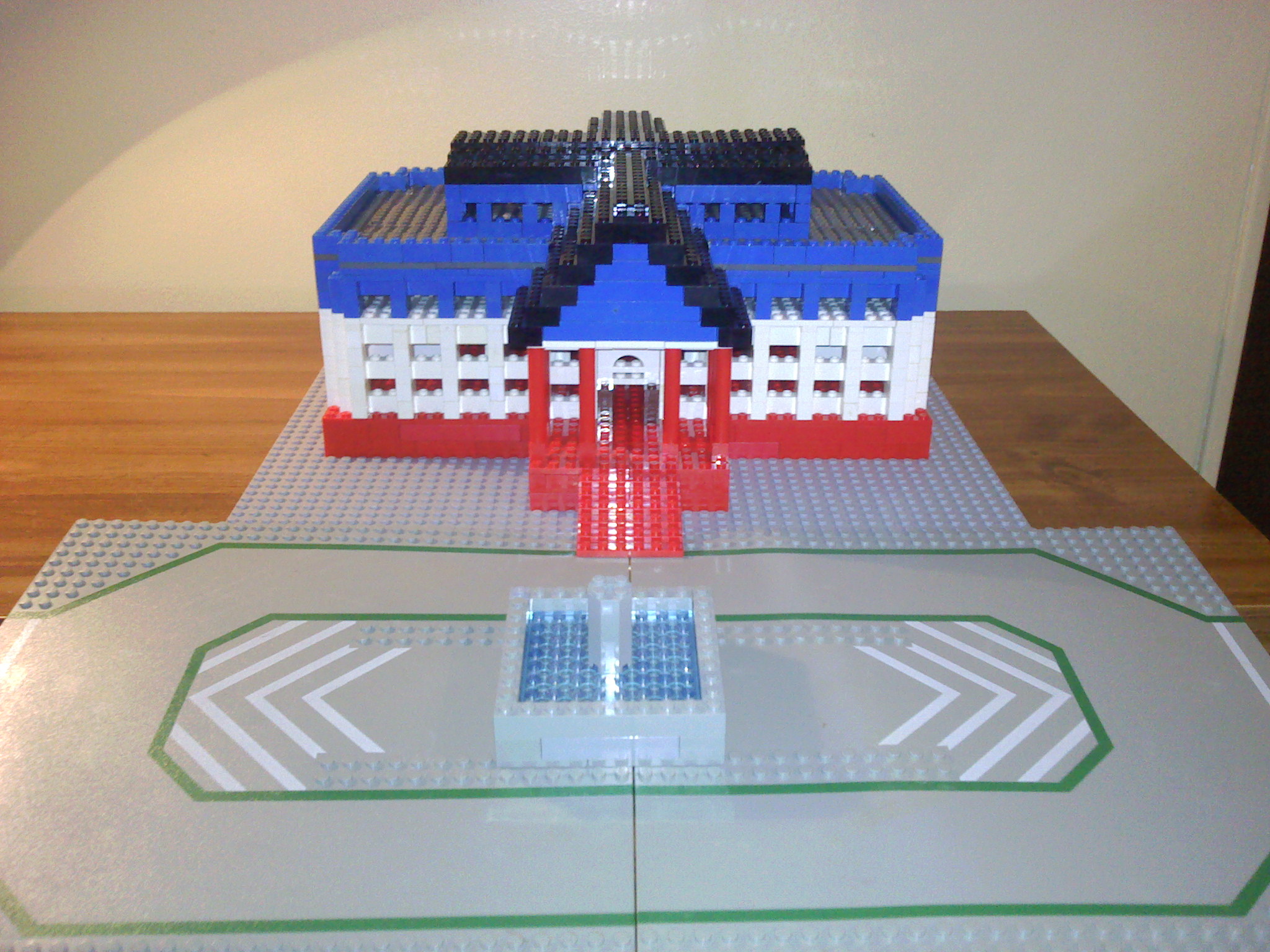 lego_white_house_1.jpg