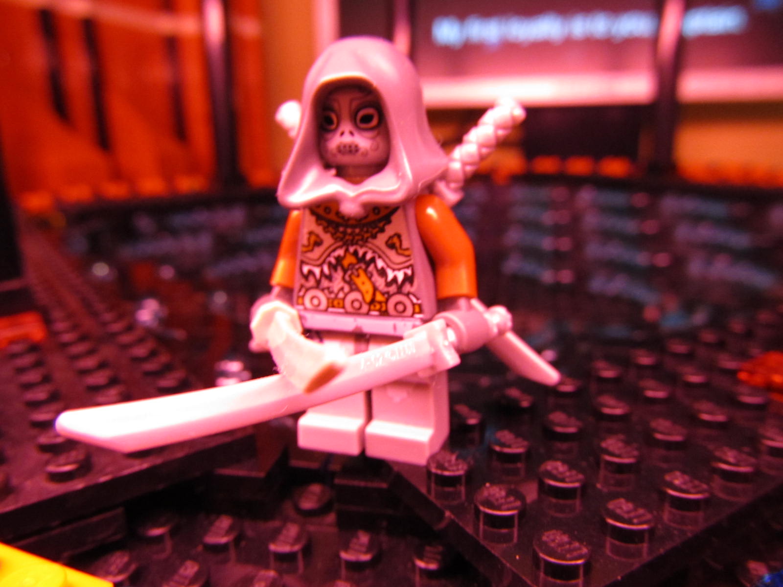 crimson-party-04.jpg