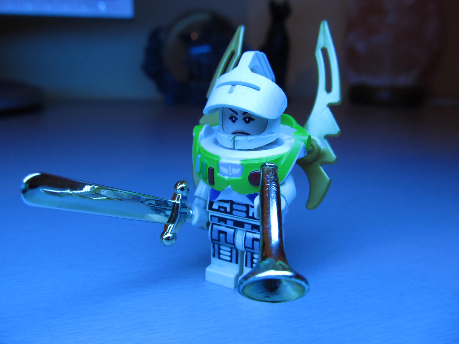 monadic-deva-01.jpg
