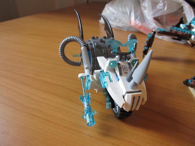 iceminifig-11.jpg