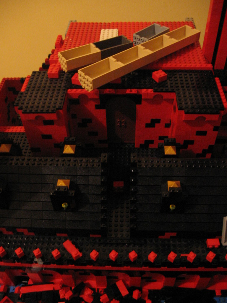 11_castle_entrance.jpg