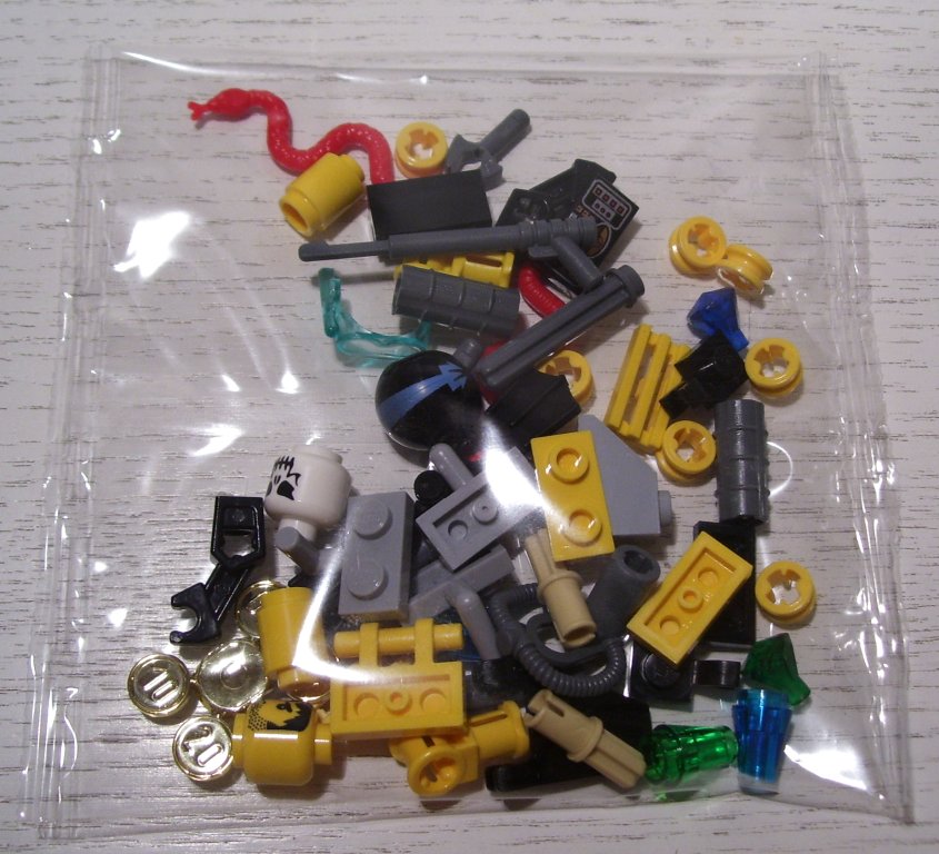 7770_bags_2.jpg