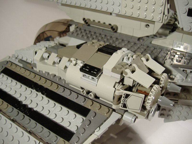 moth_engines_01.jpg