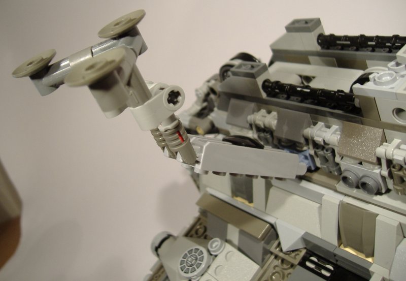 moth_landinggear_3.jpg