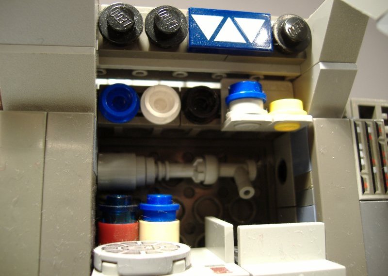 moth_kitchen_3.jpg