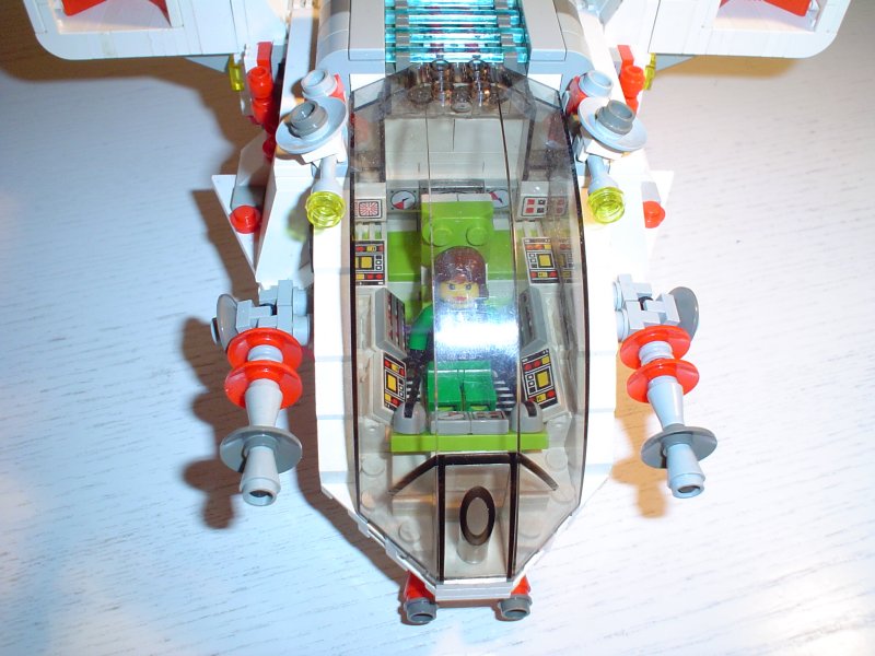 dandelion_cockpit_01.jpg
