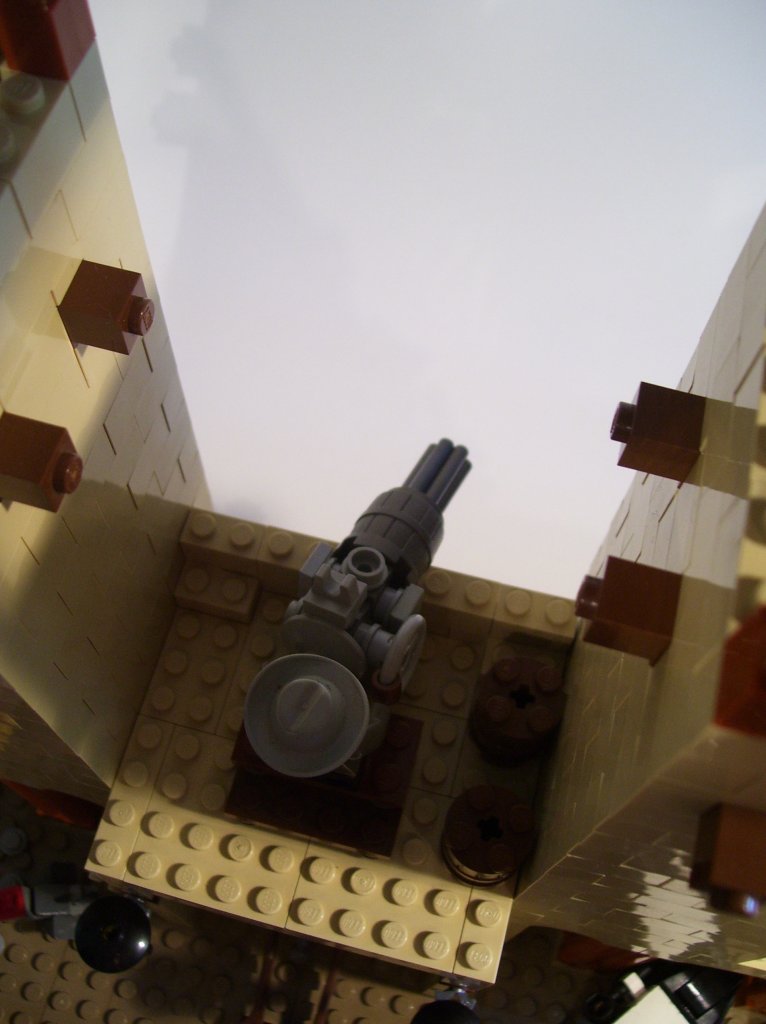 gatlings_stronghold_gun_03.jpg