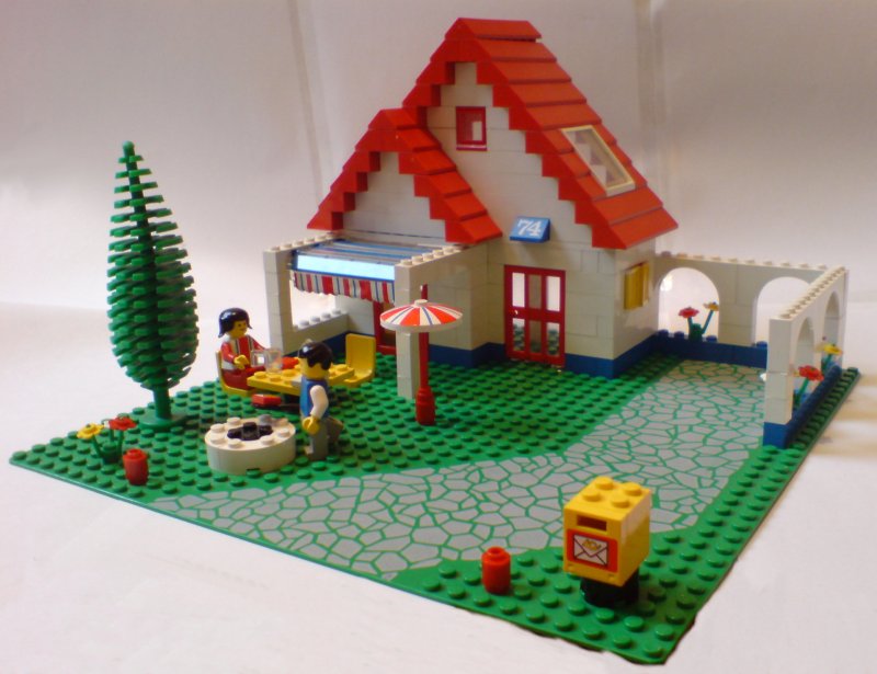 6374_holiday_home03.jpg