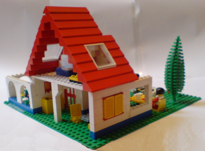 6374_holiday_home07.jpg