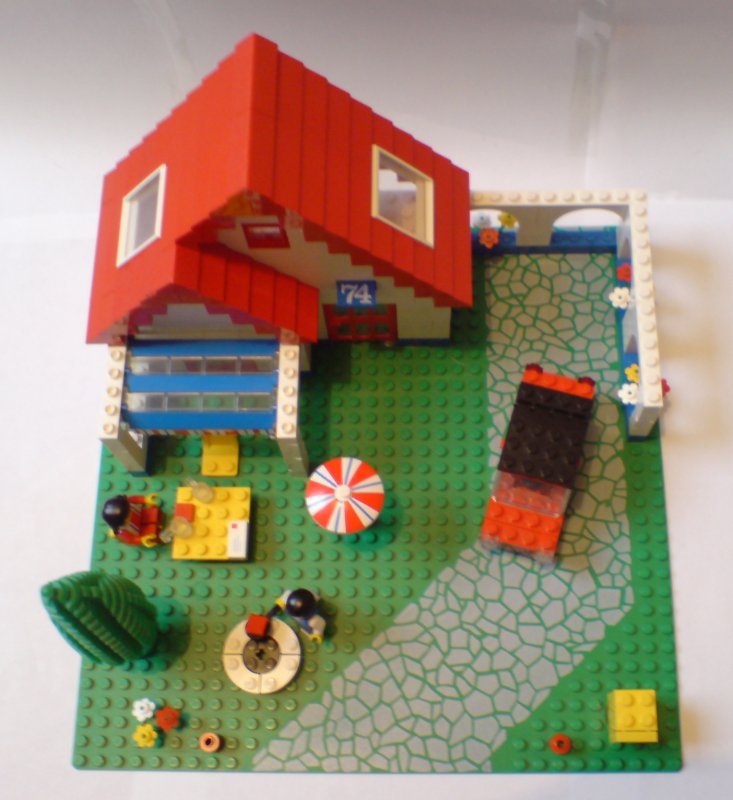 6374_holiday_home10.jpg