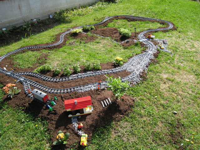 garden_railway_rez._001.jpg