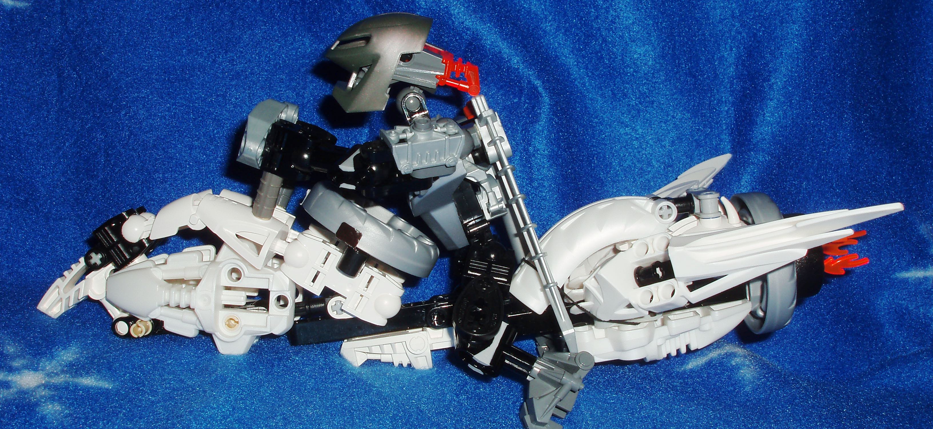 matoran_on_vehicle_3.jpg