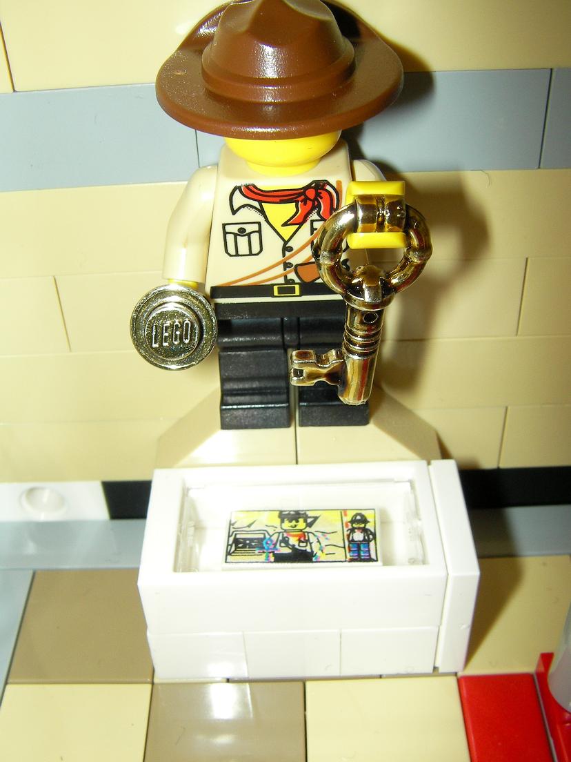first_floor__johnny_statue_2.jpg