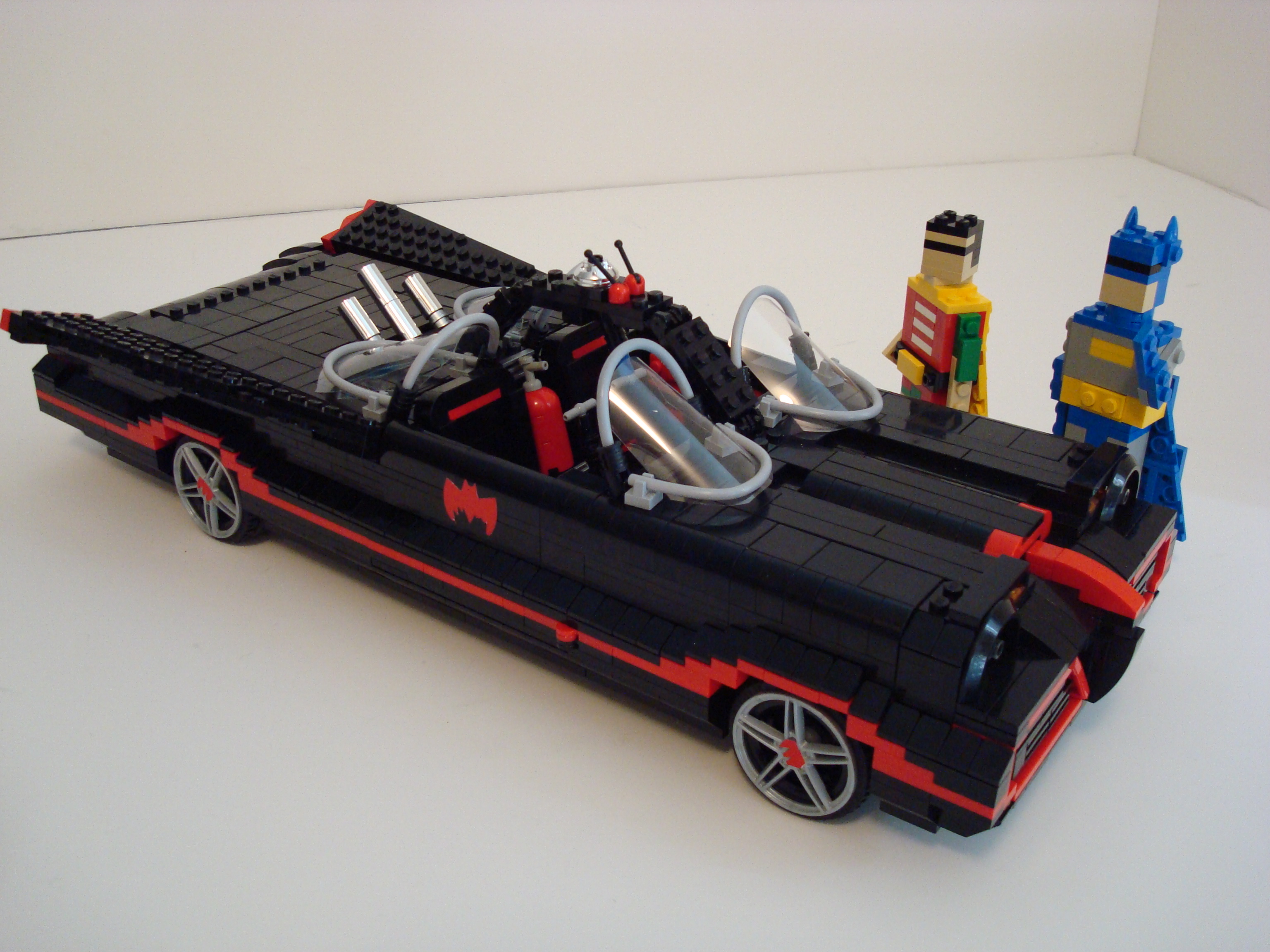66batmobile01.jpg