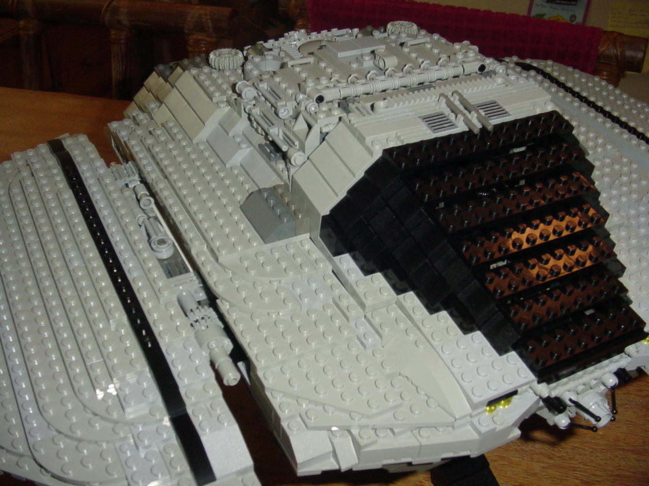 cylonraider32.jpg