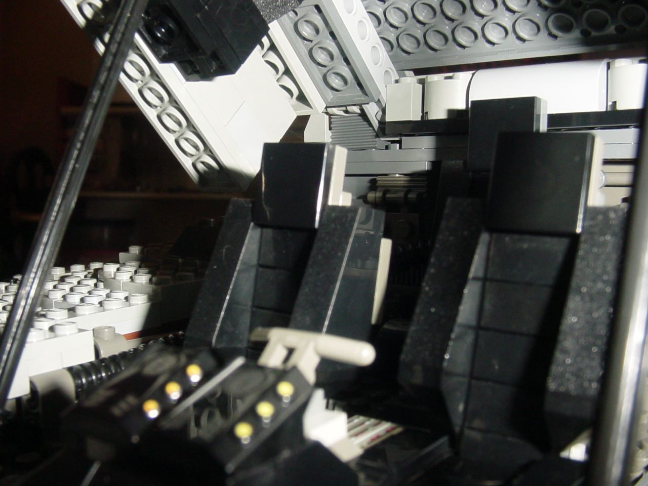 cylonraider38.jpg