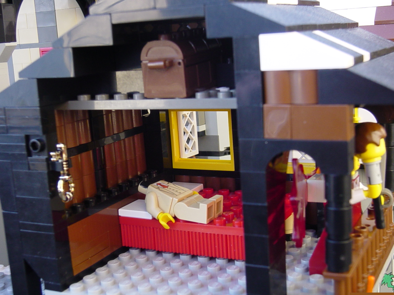 lego_halloween_village5.jpg