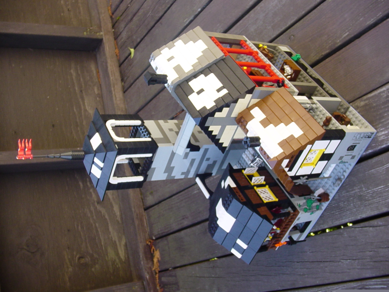 lego_halloween_village_sideways11.jpg