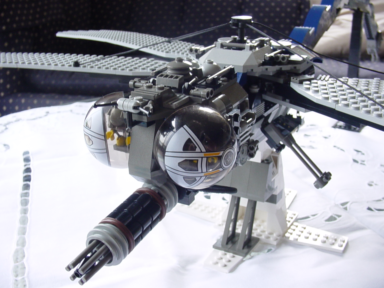 lego_dragonfly_close_up.jpg