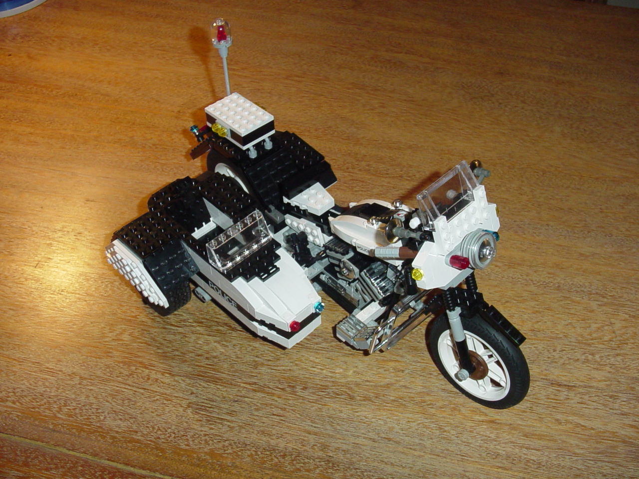 policebike02.jpg