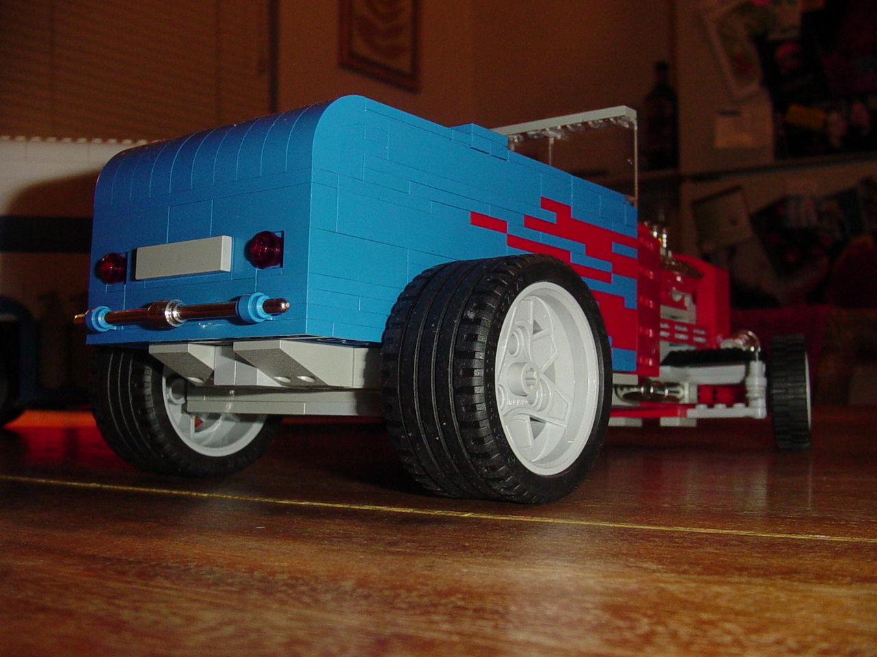 roadster001.jpg